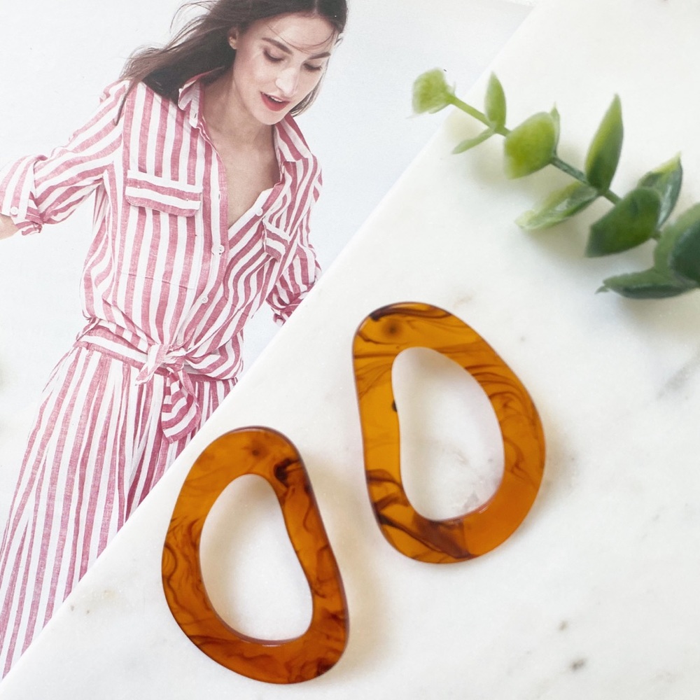"Larsen" Earrings || Amber Geometric Statement - Picture 3 of 14